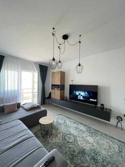 Apartament cu 2 camere decomandat în Central