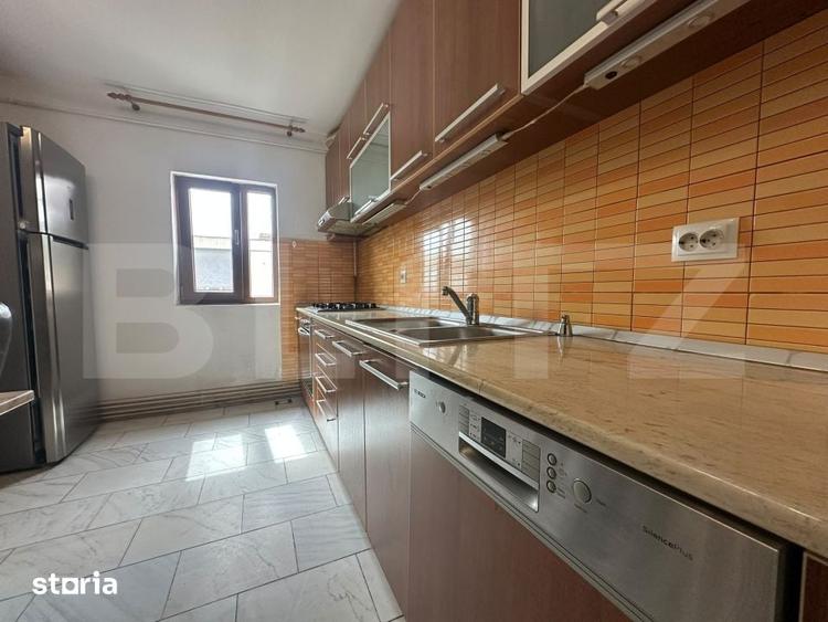 Apartament cu 4 camere semidecomandat în Ultracentral