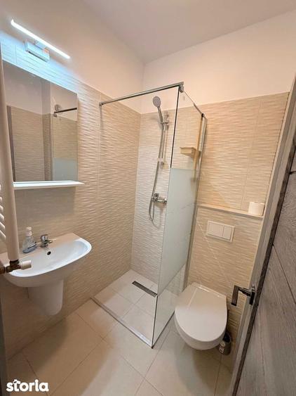 Apartament cu 3 camere, mobilat în Lazaret