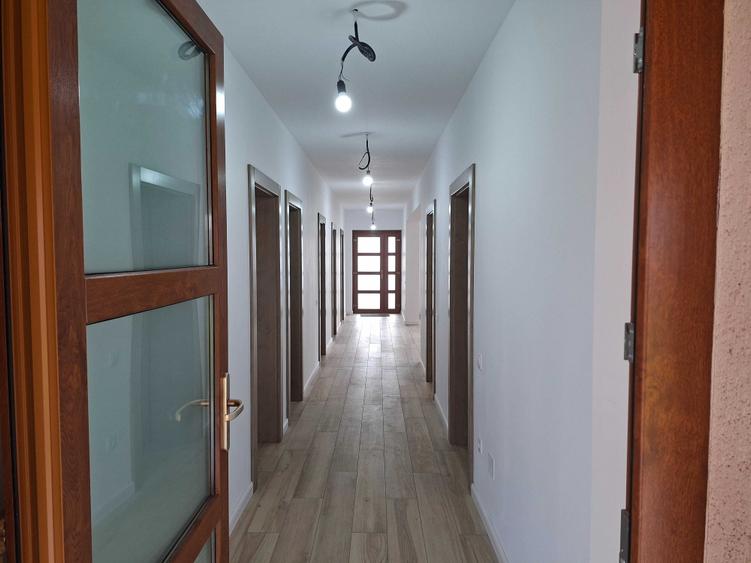 Casă cu 4 camere în Nojorid
