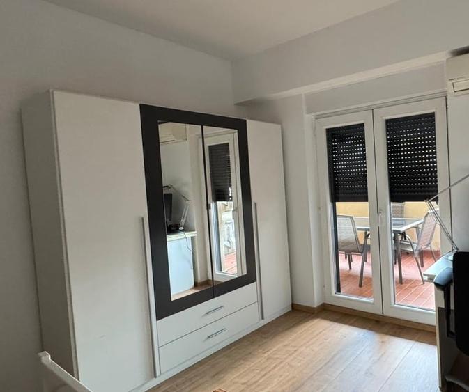 Apartament cu 3 camere în Calea Plevnei
