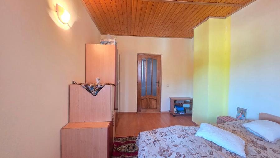 Casă individuală cu 4 camere cu Canalizare în Grădiștea