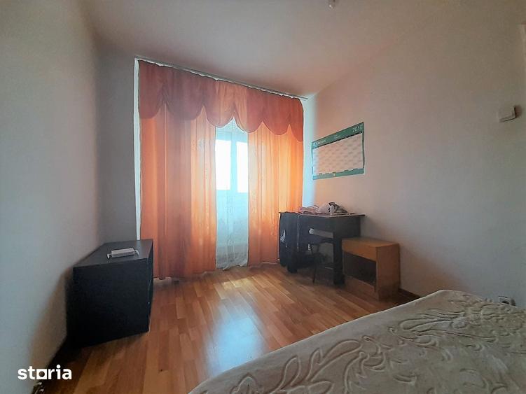 Apartament cu 3 camere decomandat în Militari
