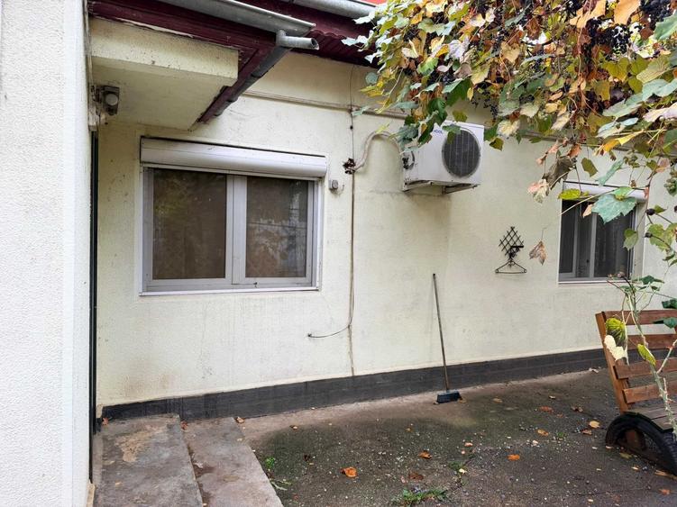 Casă cu 4 camere cu Teren 400 Mp în Central