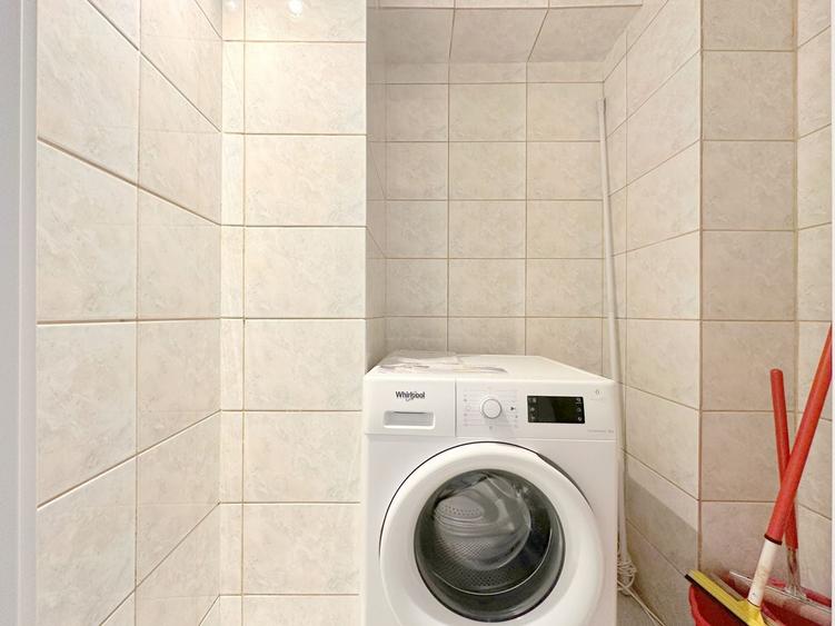 Apartament cu 3 camere decomandat în Dacia