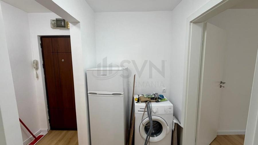 Apartament cu 2 camere decomandat, mobilat în P-ța Victoriei