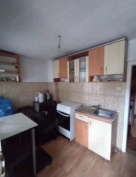 Casă cu 3 camere cu Teren 600 Mp în Central
