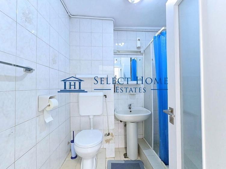Apartament cu 5 camere decomandat în Unirii