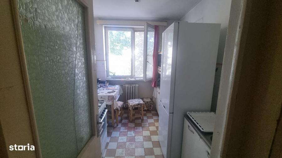 Apartament cu 3 camere, etaj 3, zona Liceul Lucian Blaga - 1
