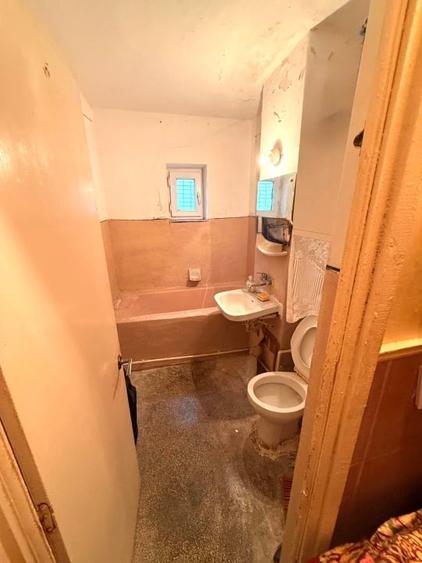 Apartament cu 2 camere decomandat în Energia