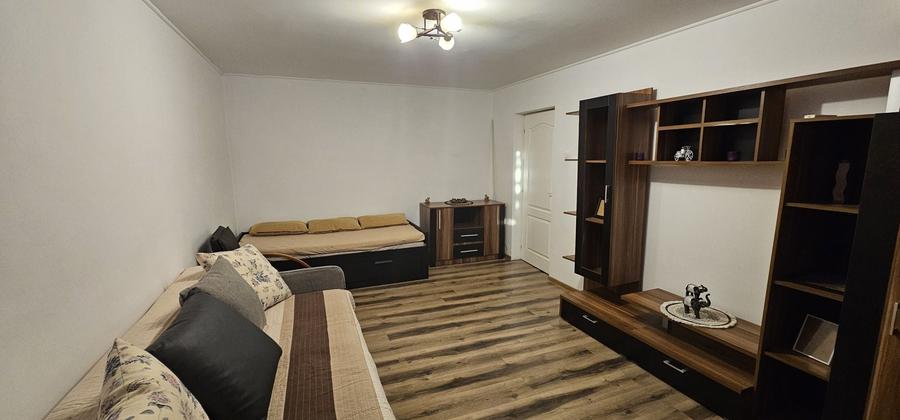 Apartament cu 2 camere decomandat în Exterior Vest