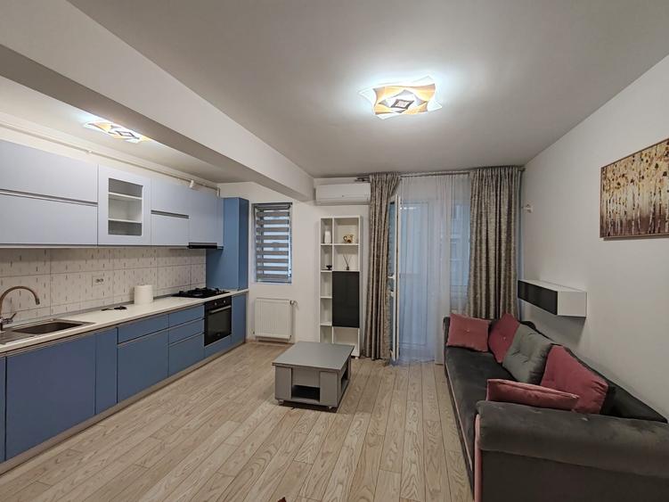 Apartament cu 2 camere semidecomandat în Apărătorii Patriei