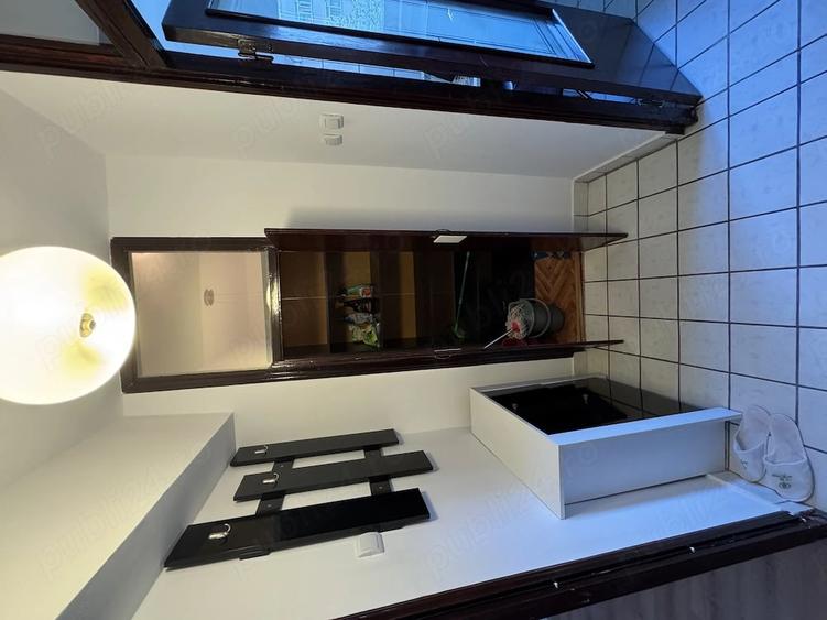 Apartament cu 2 camere semidecomandat în Basarabia