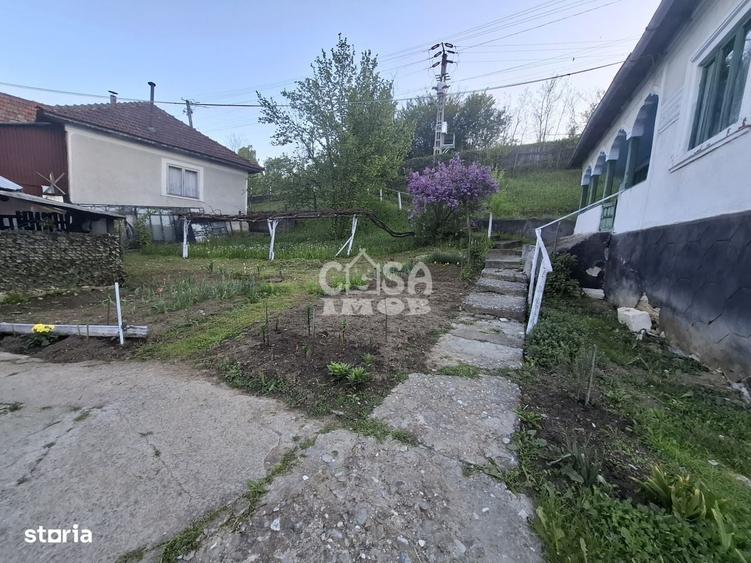 Casă cu 3 camere în Băltița