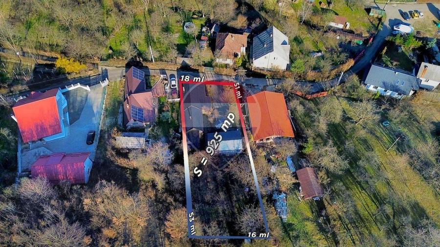 Casă individuală cu 3 camere cu Teren 925 Mp în Central