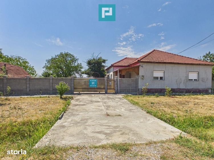 Casă cu 4 camere în Mocrea