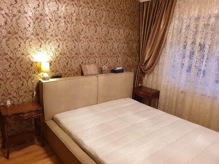 Apartament cu 3 camere decomandat în Aradului