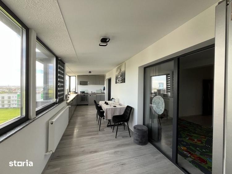 Apartament cu 3 camere decomandat în Agigea