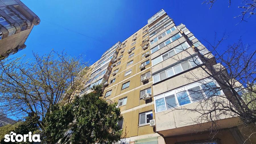 Apartament cu 3 camere decomandat, mobilat în Tineretului