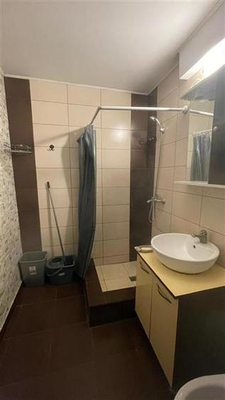 Apartament cu 2 camere semidecomandat în Vatra Luminoasă