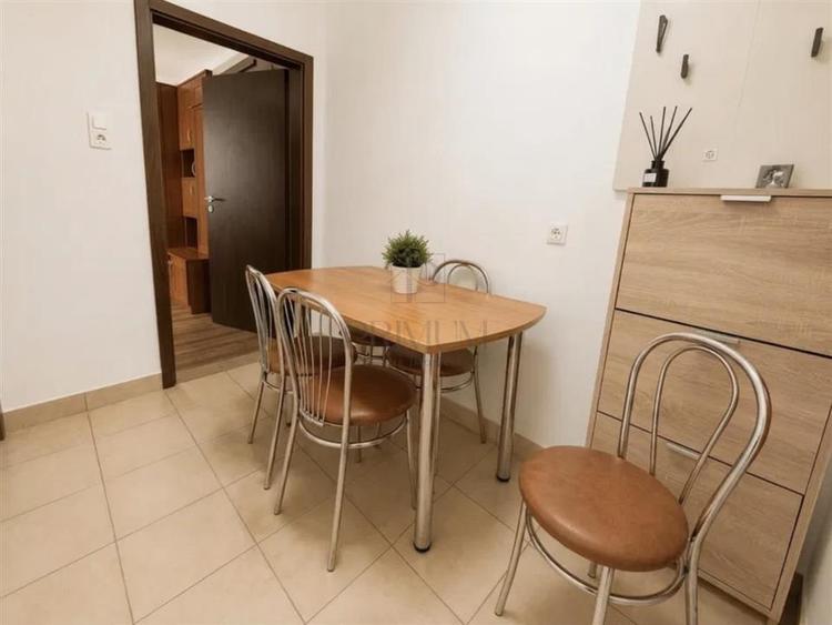 Apartament cu 2 camere nedecomandat în Girocului