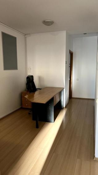 Spațiu comercial, de 65.540000915527 mp, în Dămăroaia