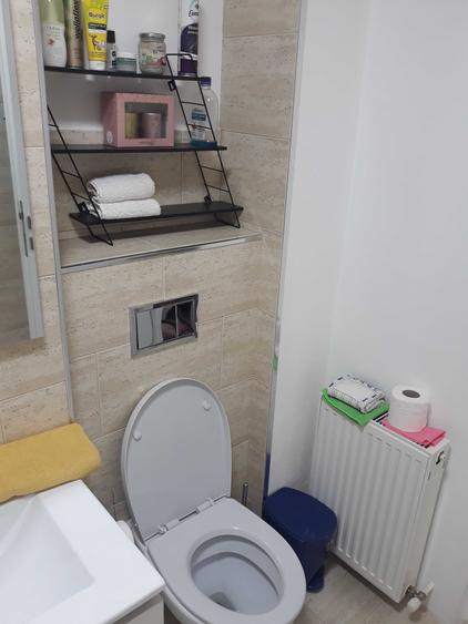 Garsonieră decomandată în Central