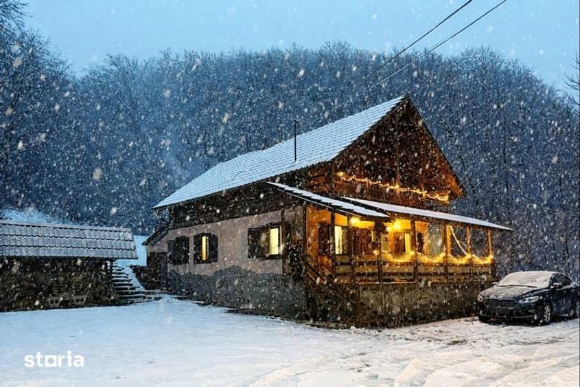 Casă cu 4 camere cu Teren 900 Mp în Bratca
