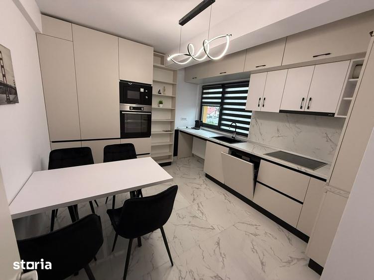 Apartament cu 2 camere decomandat în Podu Roș