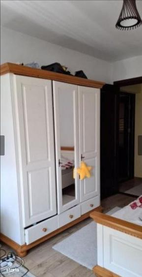 Apartament cu 3 camere decomandat în Teiul Doamnei