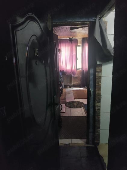 Garsonieră decomandată în Central