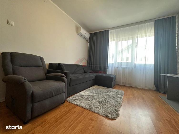 Apartament cu 2 camere semidecomandat în Podu Roș