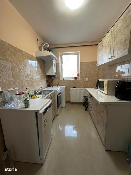 Apartament cu 2 camere semidecomandat în Onești