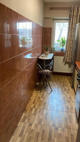 Garsonieră decomandată în Decebal