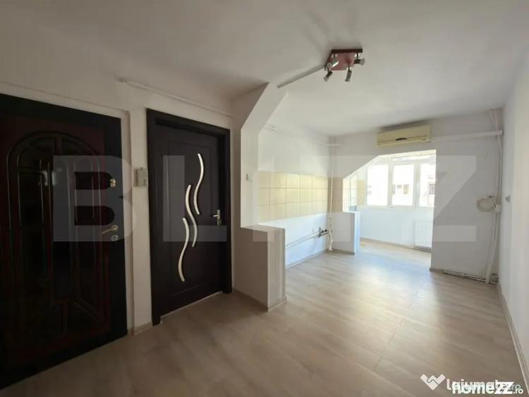 Apartament cu 2 camere decomandat în 1 Mai