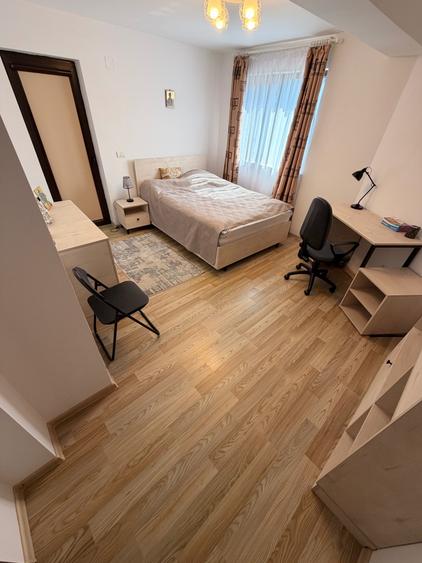 Casă individuală cu 6 camere cu Garaj în Berceni