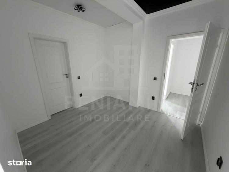 Casă cu 4 camere cu Teren 250 Mp în Bariera Vâlcii