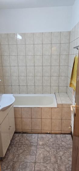 Apartament cu 2 camere semidecomandat în Radu Negru