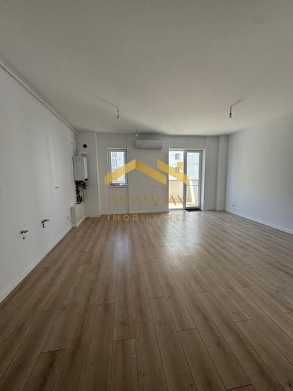 Apartament cu 3 camere decomandat în Aradului