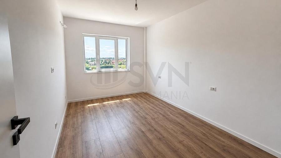 Apartament cu 3 camere decomandat în Sisești