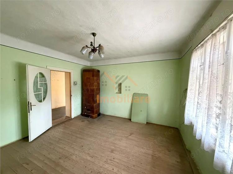 Casă cu 3 camere cu Teren 975 Mp în Sântimreu