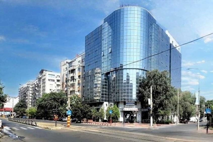 Apartament cu 2 camere decomandat, mobilat în Calea Călărașilor