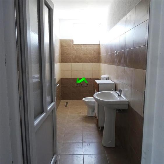 Spațiu industrial, de 980 mp, în Central