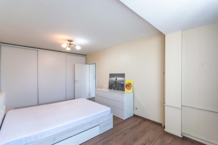 Apartament cu 2 camere semidecomandat în P-ța Unirii