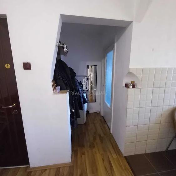 Apartament 2 camere, hol patrat, etaj intermediar, Dambu - 5