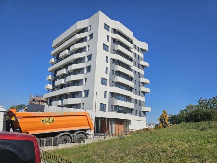 Birou, de 41.459999084473 mp, în Nicolina
