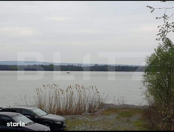 Teren de 120000 mp, în Pojejena