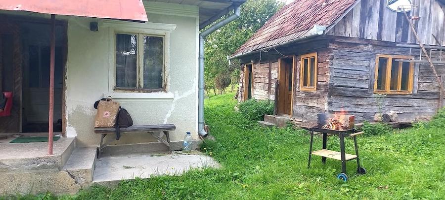 Casă cu Teren 10000 Mp în Bulzeștii de Jos
