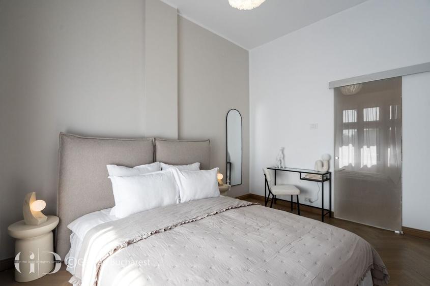 Apartament cu 5 camere, mobilat în Calea Victoriei