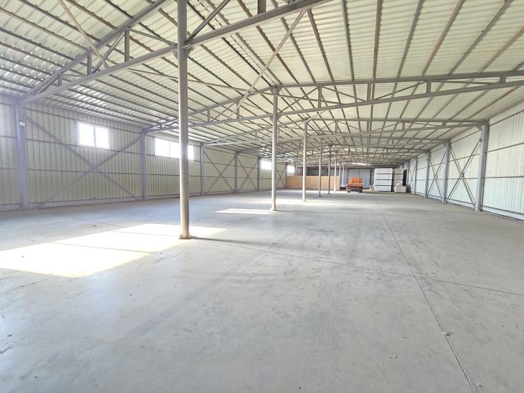 Spațiu industrial, de 1,440 mp, în Vânători
